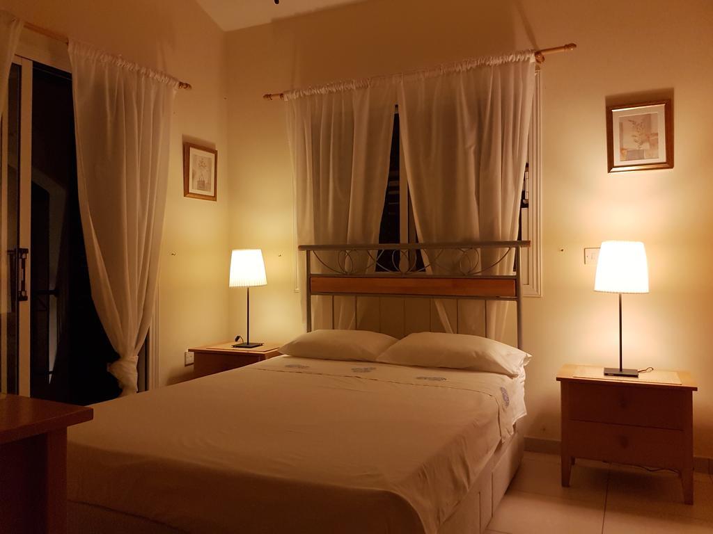 פרוטאראס Villa Charlotte מראה חיצוני תמונה